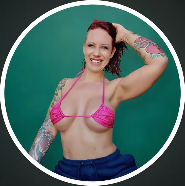 🟢 Smiling Dutchie - Onlyfans